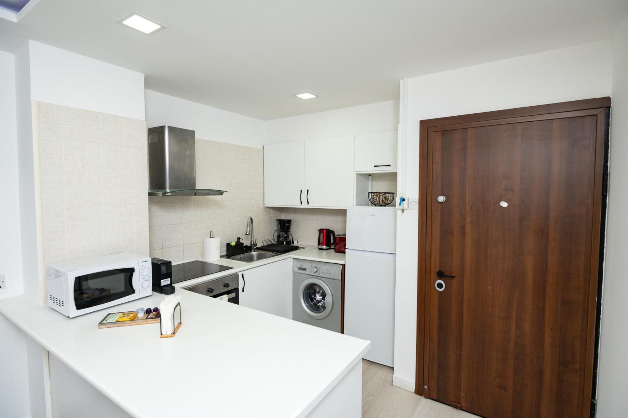 Lazuli Beach & Pool Apartment 501 Larnaca Exterior foto