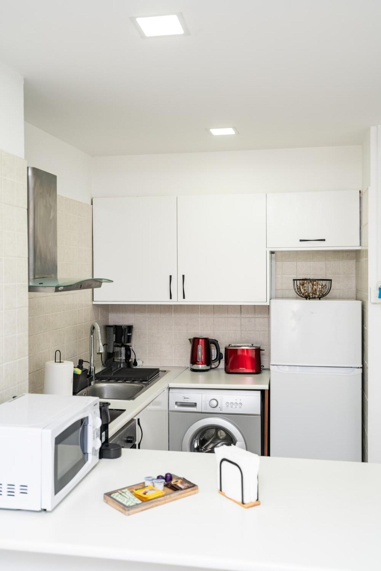Lazuli Beach & Pool Apartment 501 Larnaca Exterior foto