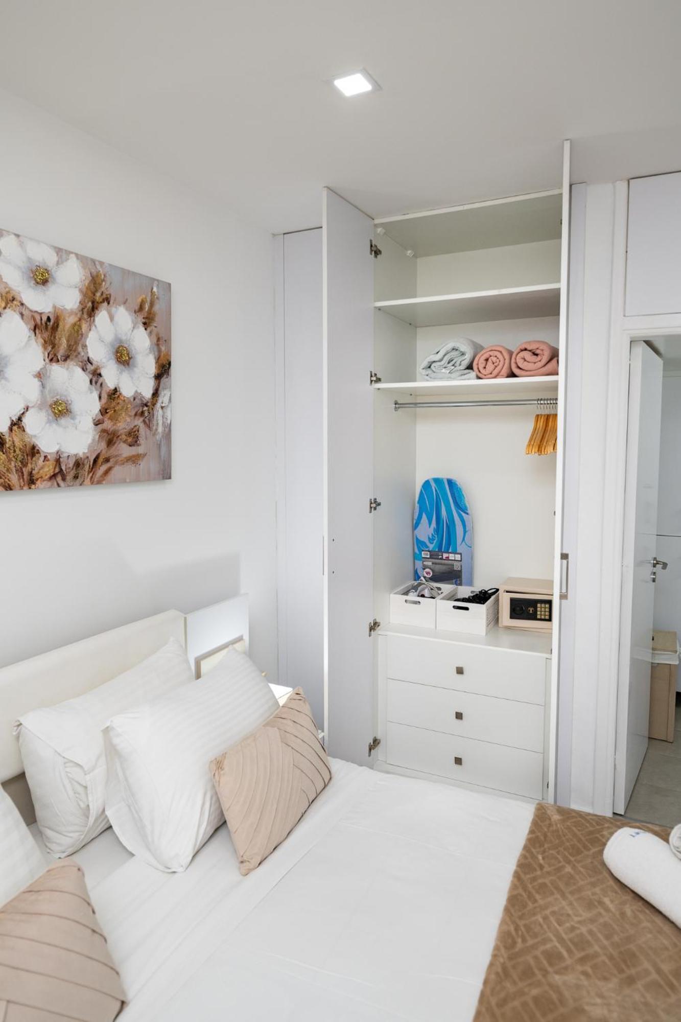 Lazuli Beach & Pool Apartment 501 Larnaca Exterior foto