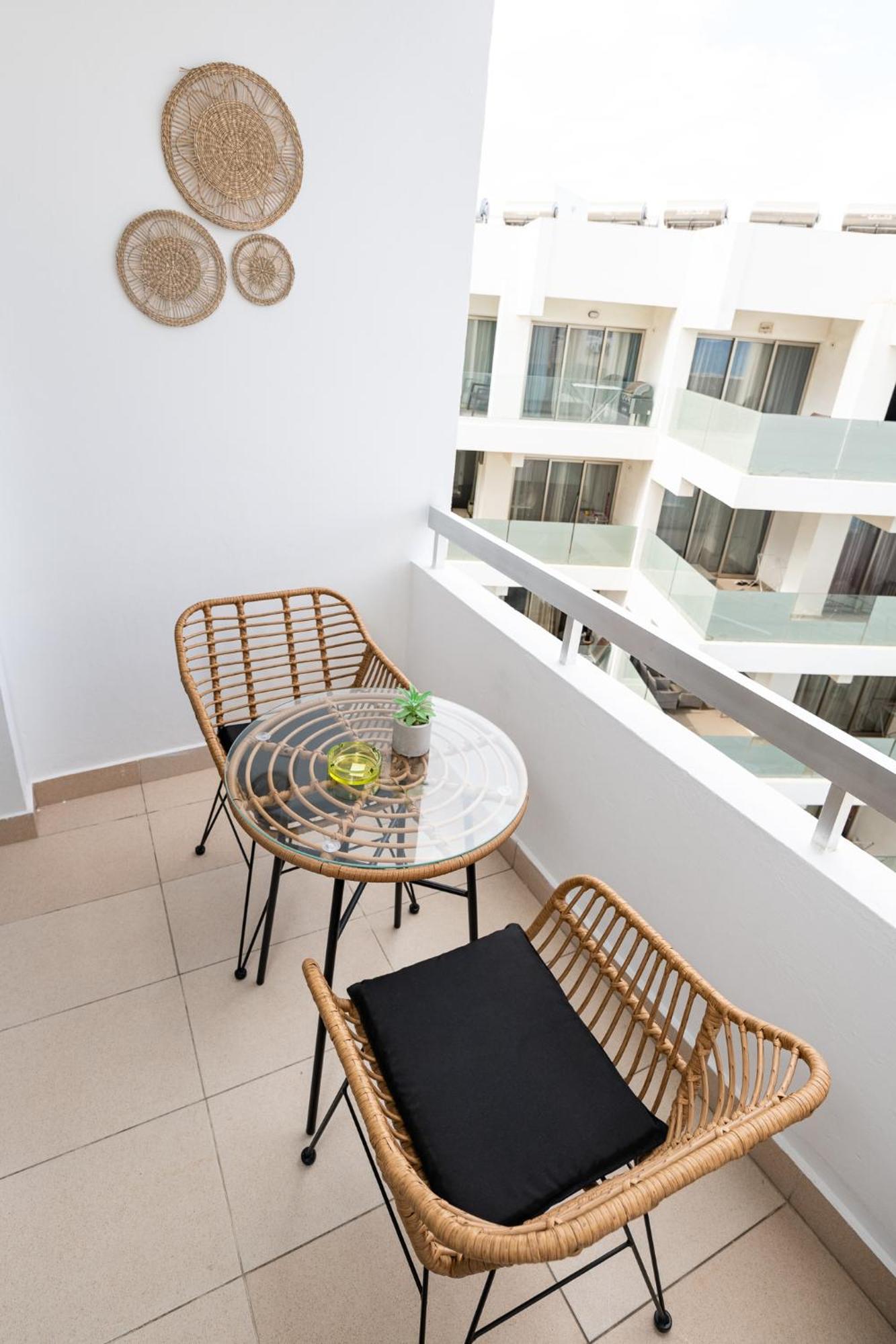 Lazuli Beach & Pool Apartment 501 Larnaca Exterior foto